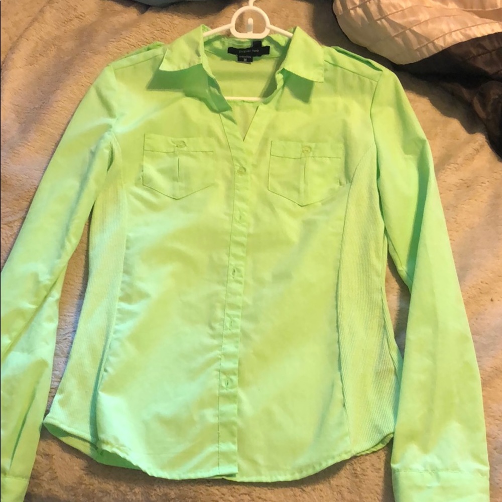 Women’s shirt